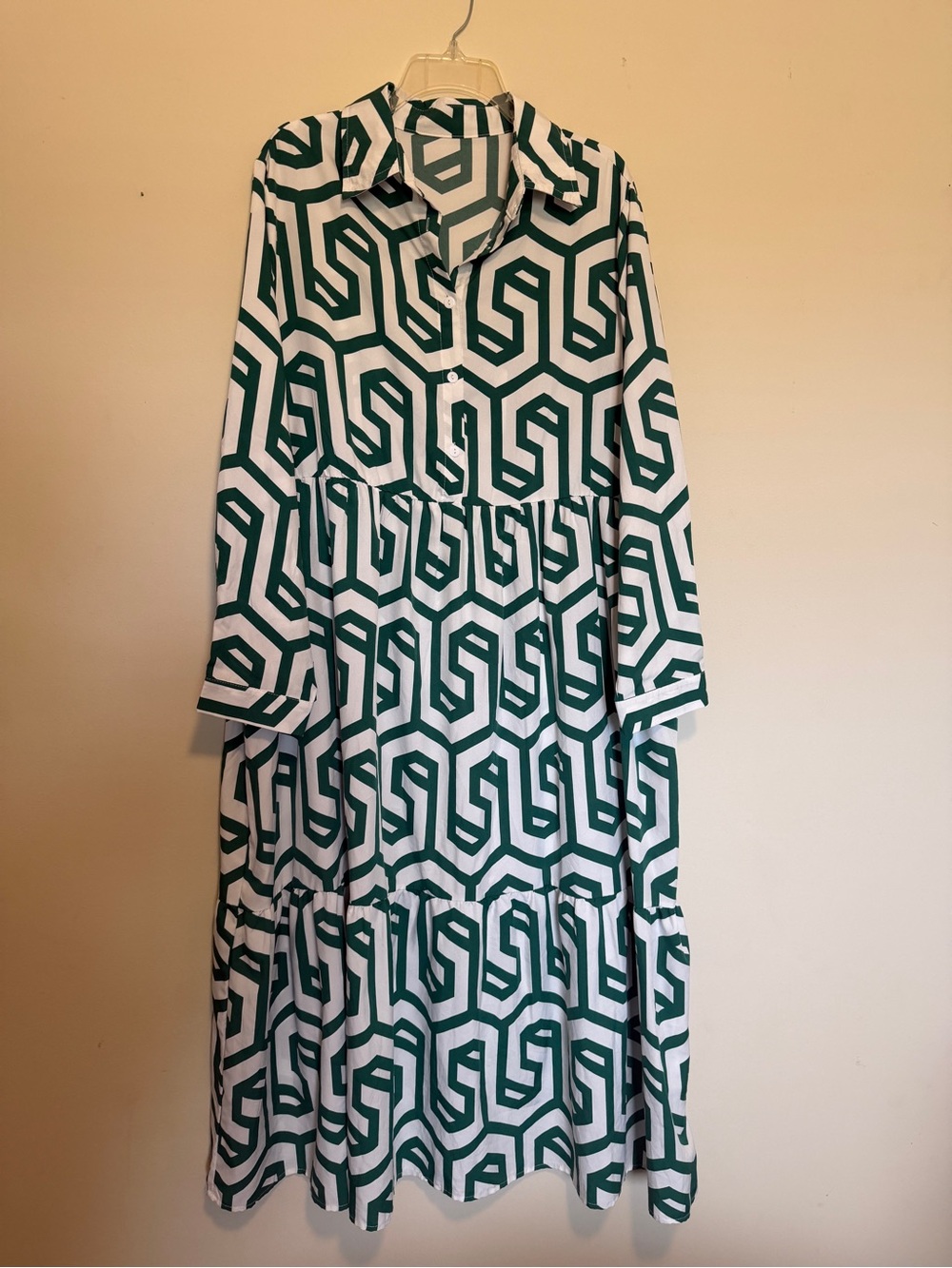 Geometric Print Green and White Long Sleeve Maxi Dress